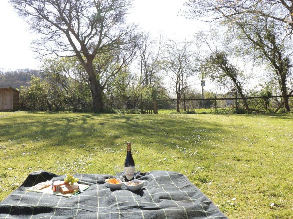 The Nest - Family Friendly Caravan Nr Glastonbury & Street Somerton  Kültér fotó